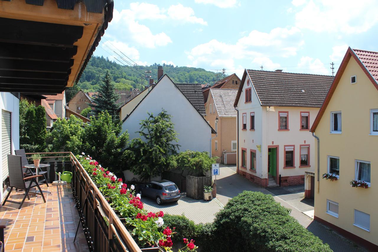 Gasthof Und Pension Zum Loewen Hirschberg an der Bergstraße Dış mekan fotoğraf