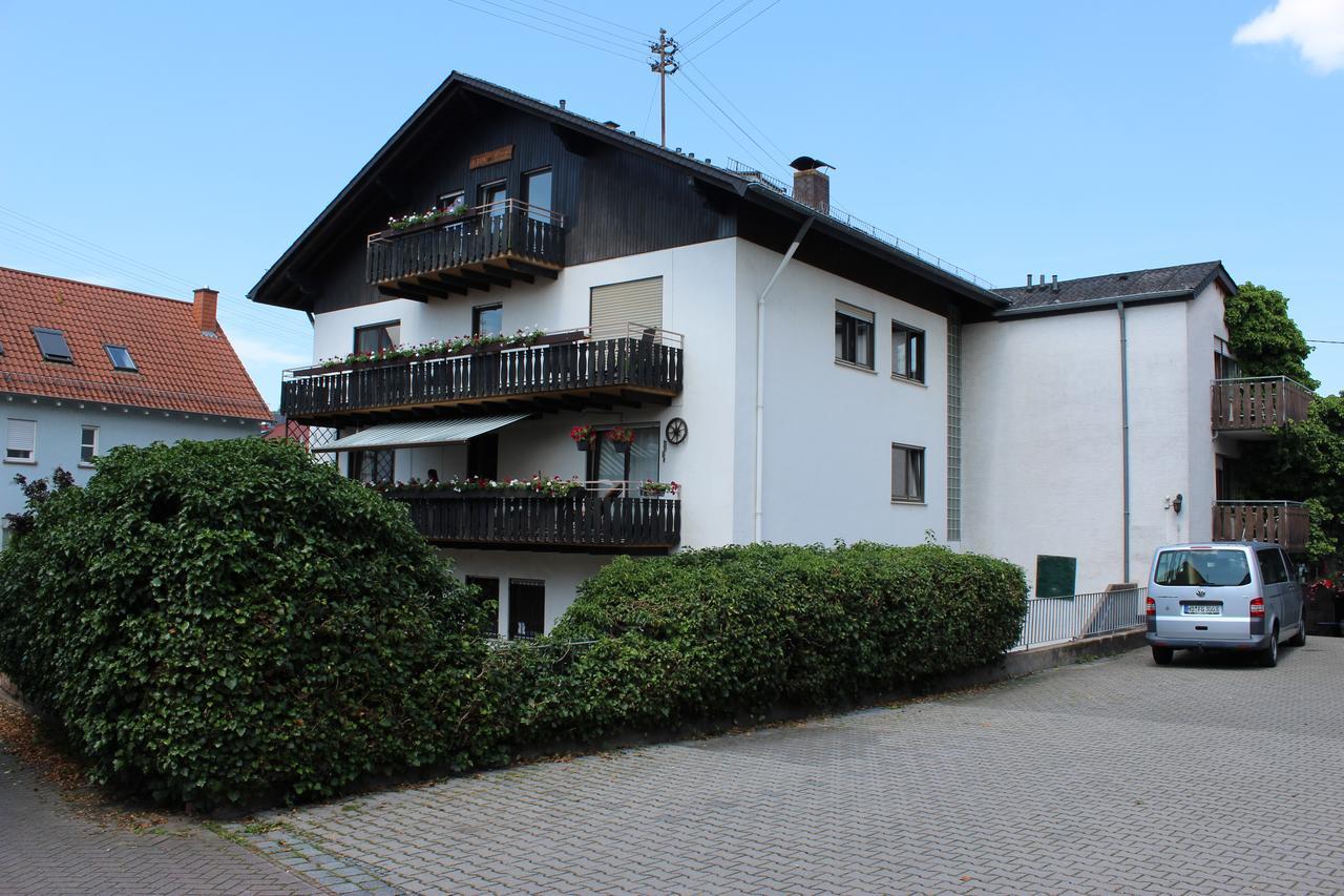 Gasthof Und Pension Zum Loewen Otel Hirschberg an der Bergstraße Dış mekan fotoğraf